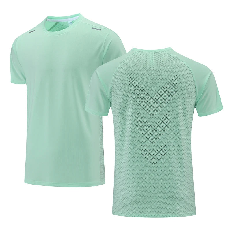 Camiseta esportiva masculina, camiseta dry fit masculina, camiseta de compressão masculina, camiseta térmica masculina, camiseta masculina para corrida, camiseta masculina para ciclismo, camiseta fitness masculina, camiseta esportiva com bolso masculina, camiseta de treino masculina, camiseta esportiva manga longa masculina