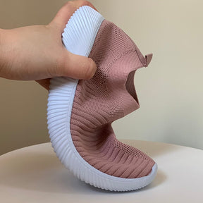Sapatilha Casual Feminina Slip-On em Malha Respirável Yamid - Conforto e Estilo para o Dia a Dia